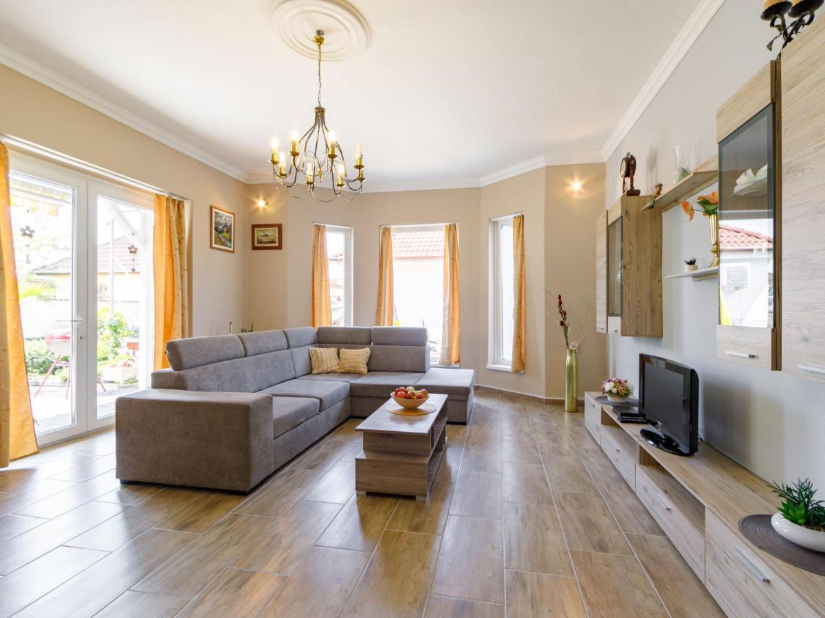 Holiday Home Ildiko By Interhome บาลาตอนแลลเล ภายนอก รูปภาพ